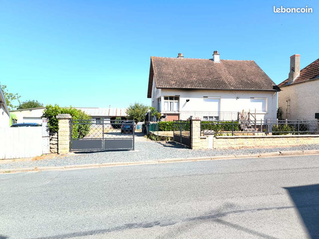 Maison 3 pièces 88 m² · à Saint-Gérand-de-Vaux · 88 m² · 193 000 €