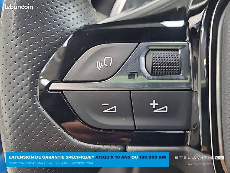 Peugeot 2008 PureTech 130 S&S EAT8 GT (image 26)