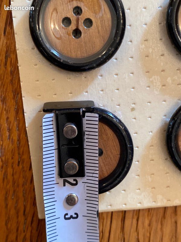 Lot de 12 boutons vintage en bois (image 5)