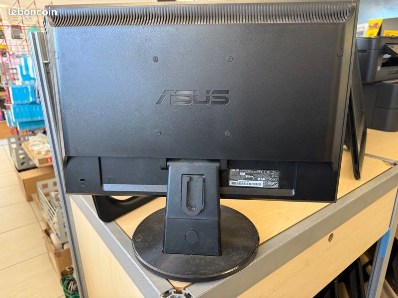 Moniteur ASUS VW193S 19 pouces (image 2)