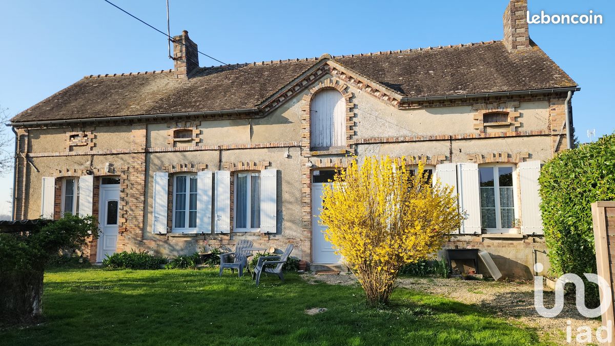Maison 3 pièces 67 m² · à Villeneuve-la-Dondagre · 67 m² · 139 000 €