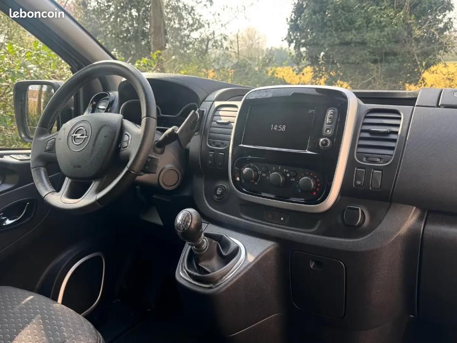 OPEL VIVARO COMBI L1 CDTI 1,6L 125cv Bi-Turbo Pack Clim ATTELAGE 8 PLACES "145316 Kms" (image 3)