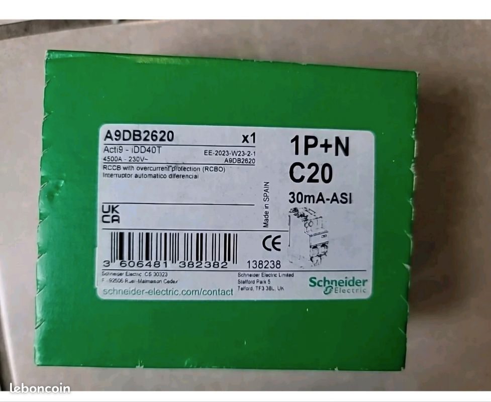 A9DB2620 disjoncteur différentiel schneider
Acti9 iDD40T - Disjoncteur dif - 1P+N 20A - Crb C - 4500A/6kA - 30mA Type A-SI (image 1)