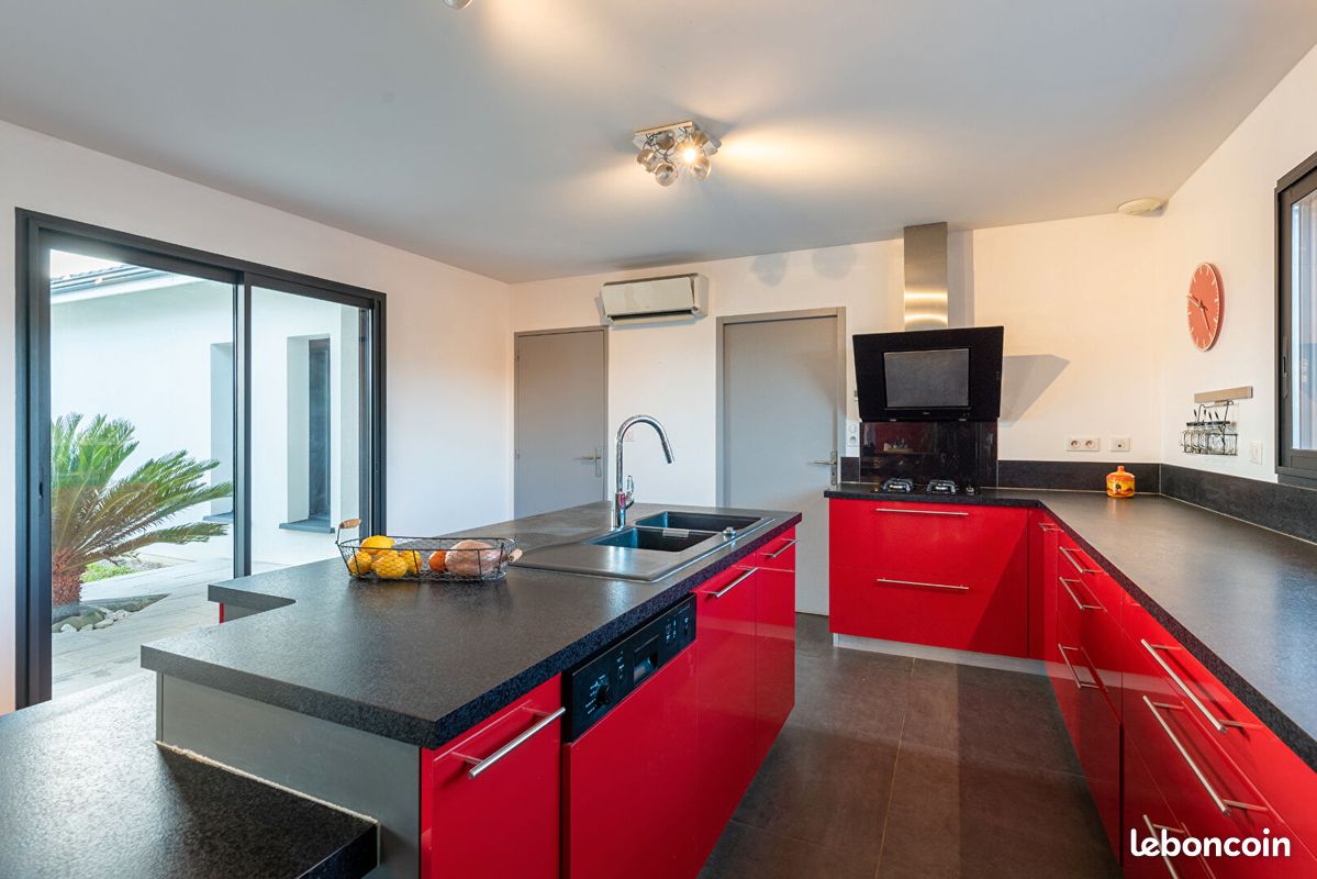Maison 6 pièces 150 m² - Dax 40100 (image 3)