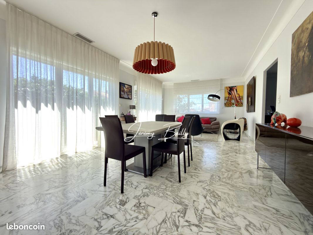 Maison 7 pièces 204 m² · à Perpignan · 204 m² · 480 000 €