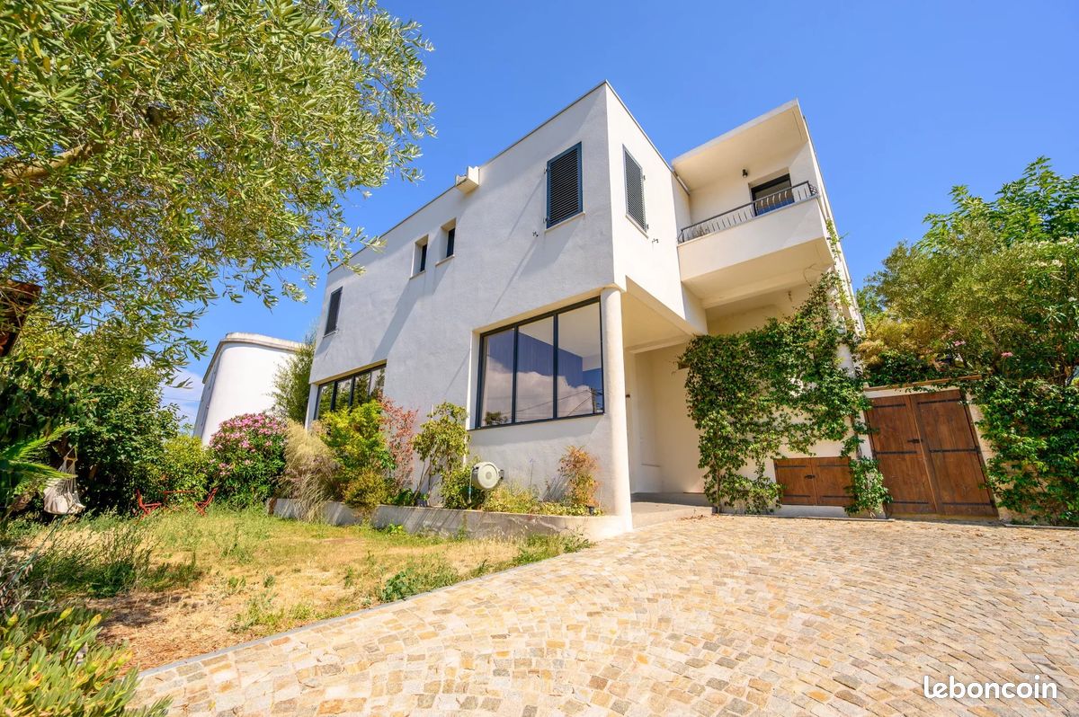 Maison 8 pièces 200 m² · à Vallauris · 200 m² · 1 198 000 €