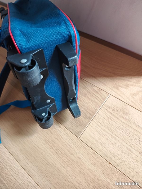 Sac à dos à roulette 3D Spiderman (image 3)