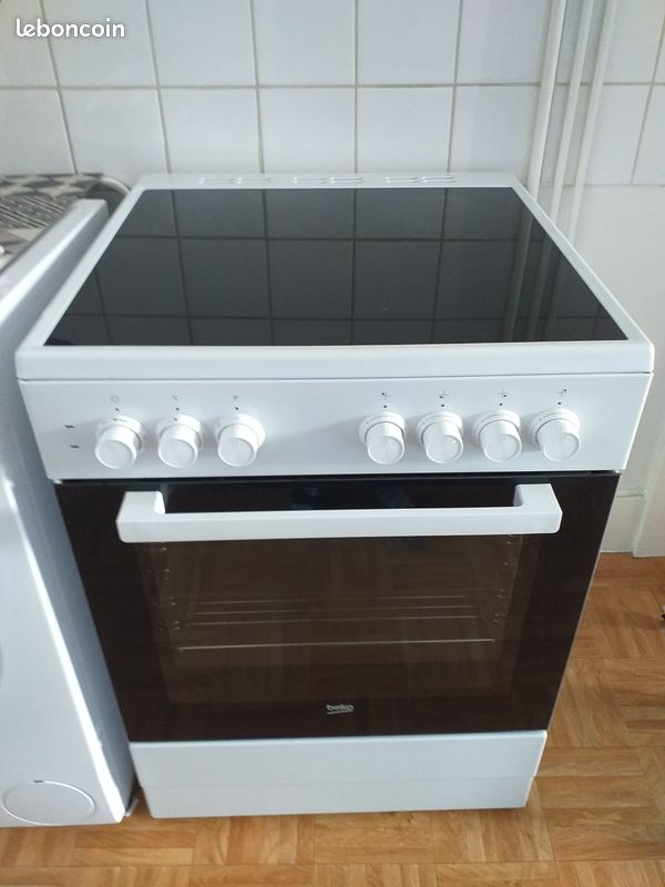 A vendre cuisinière vitrocéramique 200 (image 2)