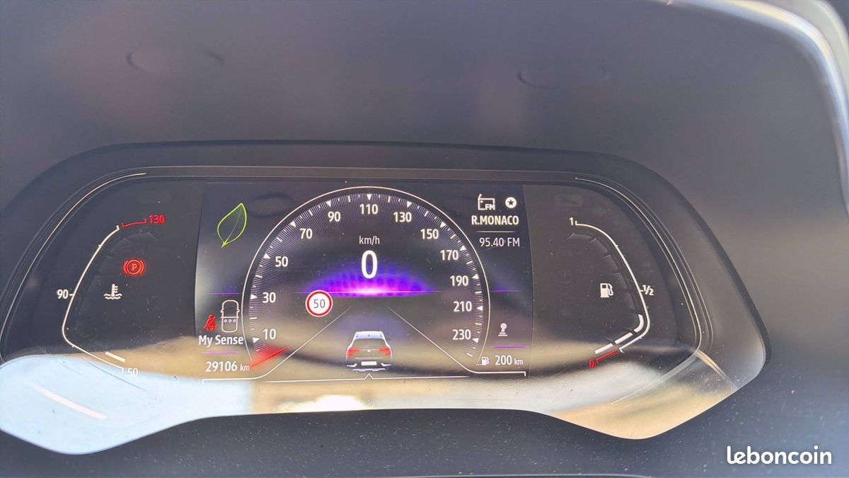 Renault captur tce 140 21 intens (image 13)