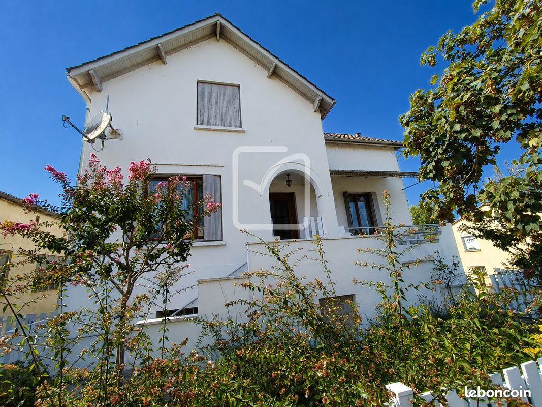 Maison 6 pièces 144 m² · à Villeréal · 144 m² · 179 560 €