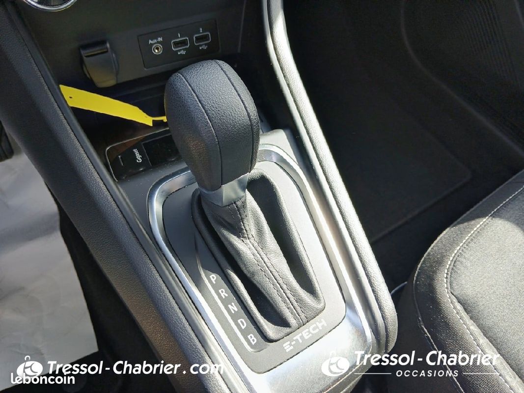 RENAULT Captur E-Tech hybride 145 Equilibre (image 12)
