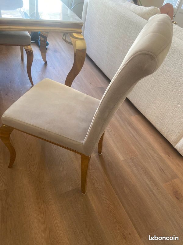 Ensemble table à manger avec 4 chaises (image 7)