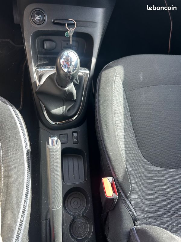 RENAULT CAPTUR 0.9 TCE 90 CH INTENSE ECo2 (image 11)