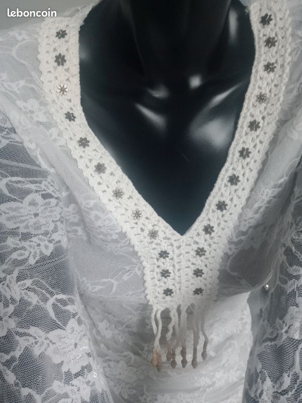 Haut en dentelle taille 1 (image 3)