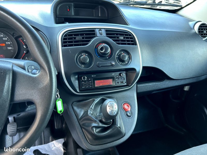 Renault KANGOO II EXPRESS MAXI 1.5 BLUE DCI 95CH GRAND VOLUME CONFORT - ATTELAGE (image 12)