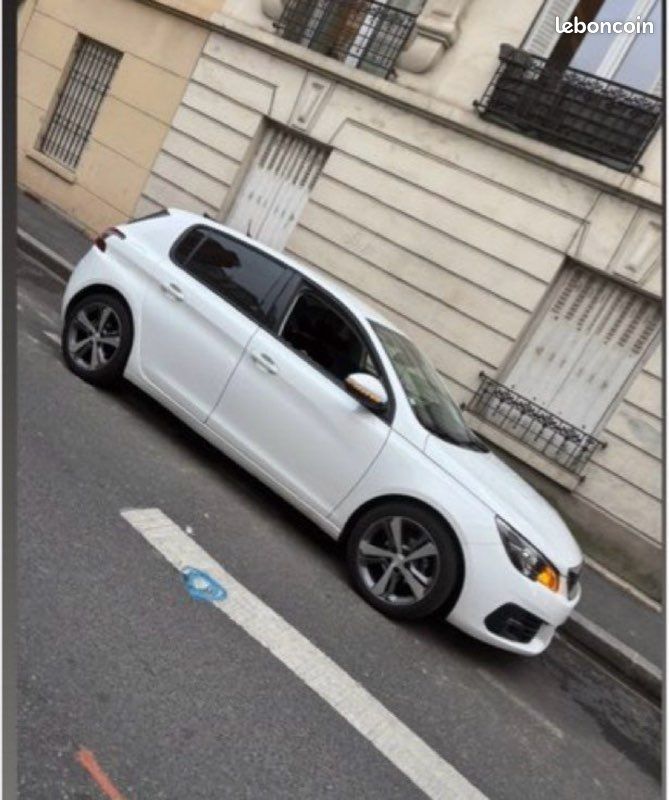 Peugeot 308 (image 1)