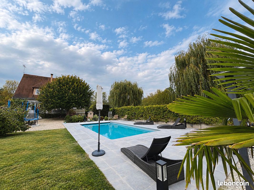 Maison 7 pièces 208 m² · à Saint-Augustin · 208 m² · 483 000 €