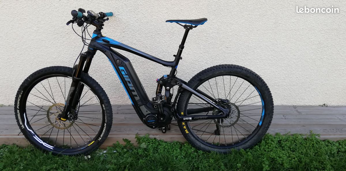 VTT électrique GIANT Full Pro taille M Vélos