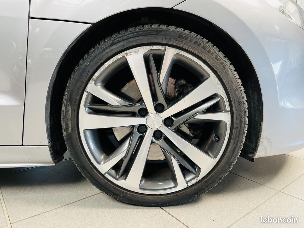 PEUGEOT RCZ 2.0 HDi FAP 163ch (image 20)