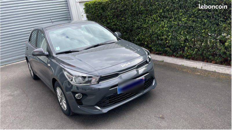 Kia Rio (image 1)
