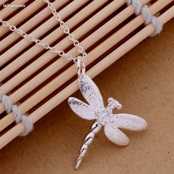 TRÈS BEAU PENDENTIF LIBELLULE BRILLANT AVEC SA CHAÎNE EN ARGENT 925 (plaqué) (image 1)