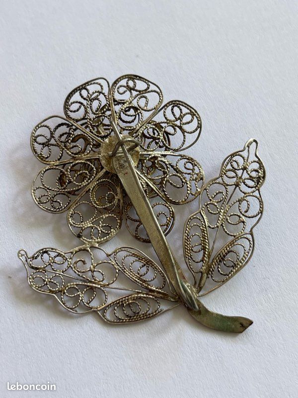 Broche Ancienne En Argent 800 - Fleur Ciselée Filigrane, 5.7 Cm, Occasion Bon état