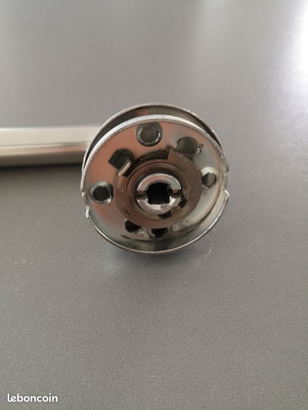 Poignée porte inox (image 2)