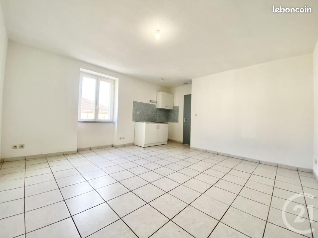 Appartement 1 pièce 23 m² · aux Abrets en Dauphiné · 23 m² · 355 €/mois