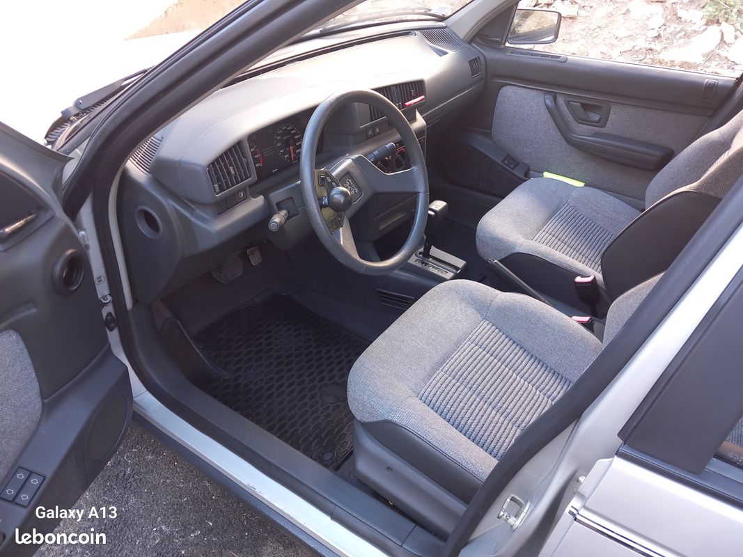 Peugeot 405 - Voitures