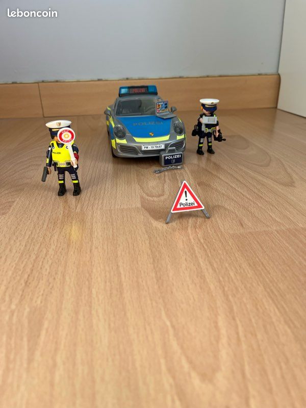 Voiture de police Porsche Playmobil (image 1)