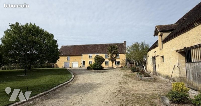 Maison 7 pièces 196 m² · à La Chapelle-Souëf · 196 m² · 312 000 €