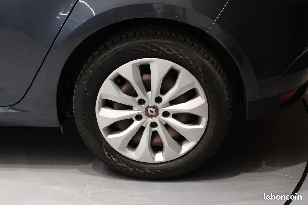 RENAULT MEGANE 4 - 1.2TCE 100 ENERGY LIFE - BLUETOOTH - SUIVI D'ENTRETIEN COMPLET - REGULATEUR - ANTIBROUILLARD Av (image 26)