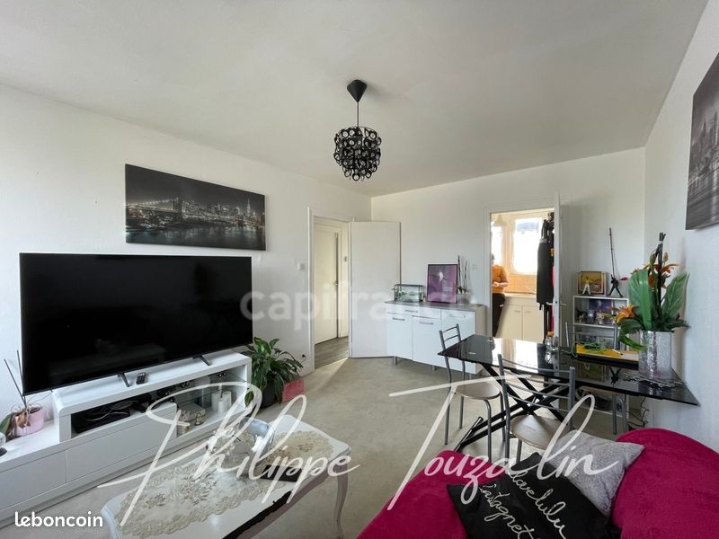 Maison 5 pièces 97 m² - Châtellerault 86100 (image principale 3)
