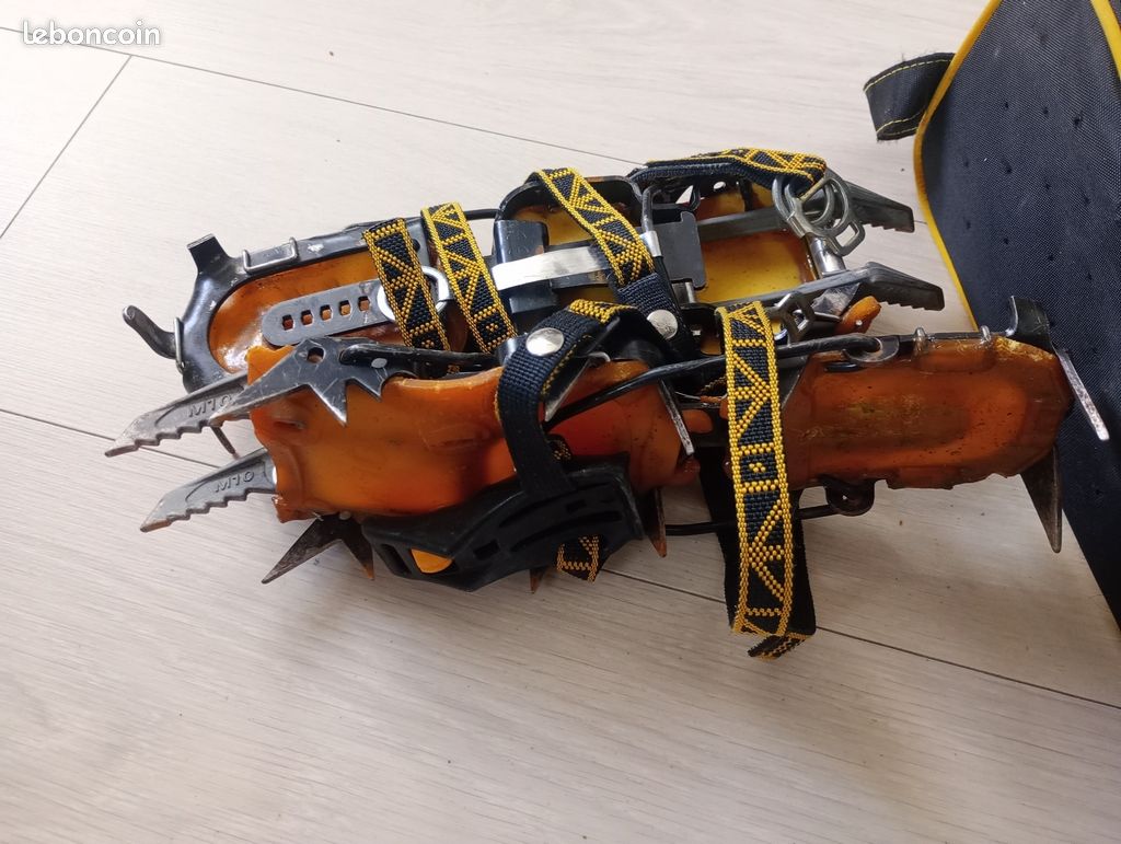 LEEGOAL Crampon pour Escalade de Glace Randonnée Chaînes à Neige Pour