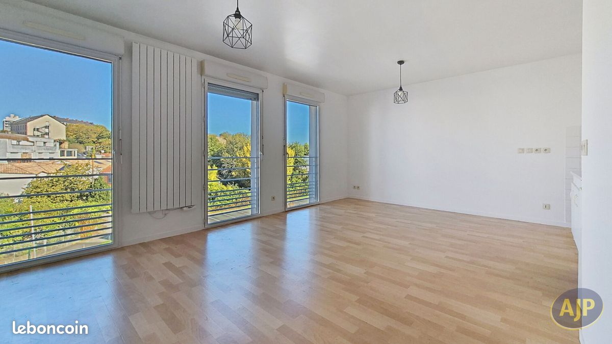 Appartement 1 pièce 34 m² · à La Roche-sur-Yon · 34 m² · 550 €/mois