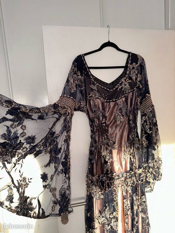 Robe naïli chaoui algérienne mariage Vêtements
