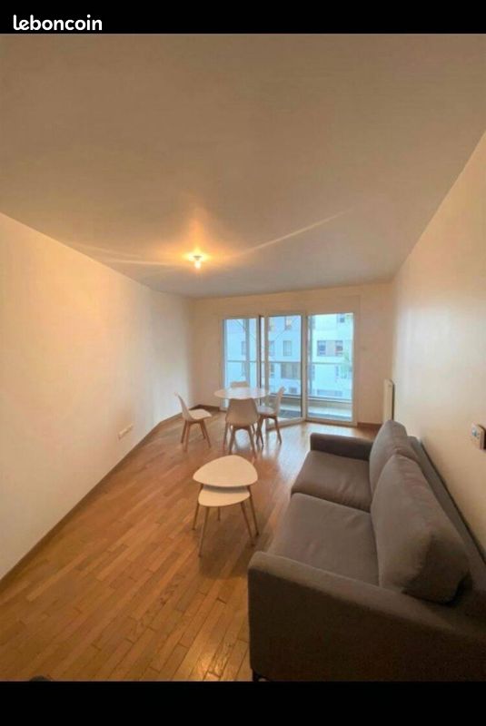 Appartement 3 pièces 61 m² · à Issy-les-Moulineaux · 61 m² · 2 100 €/mois