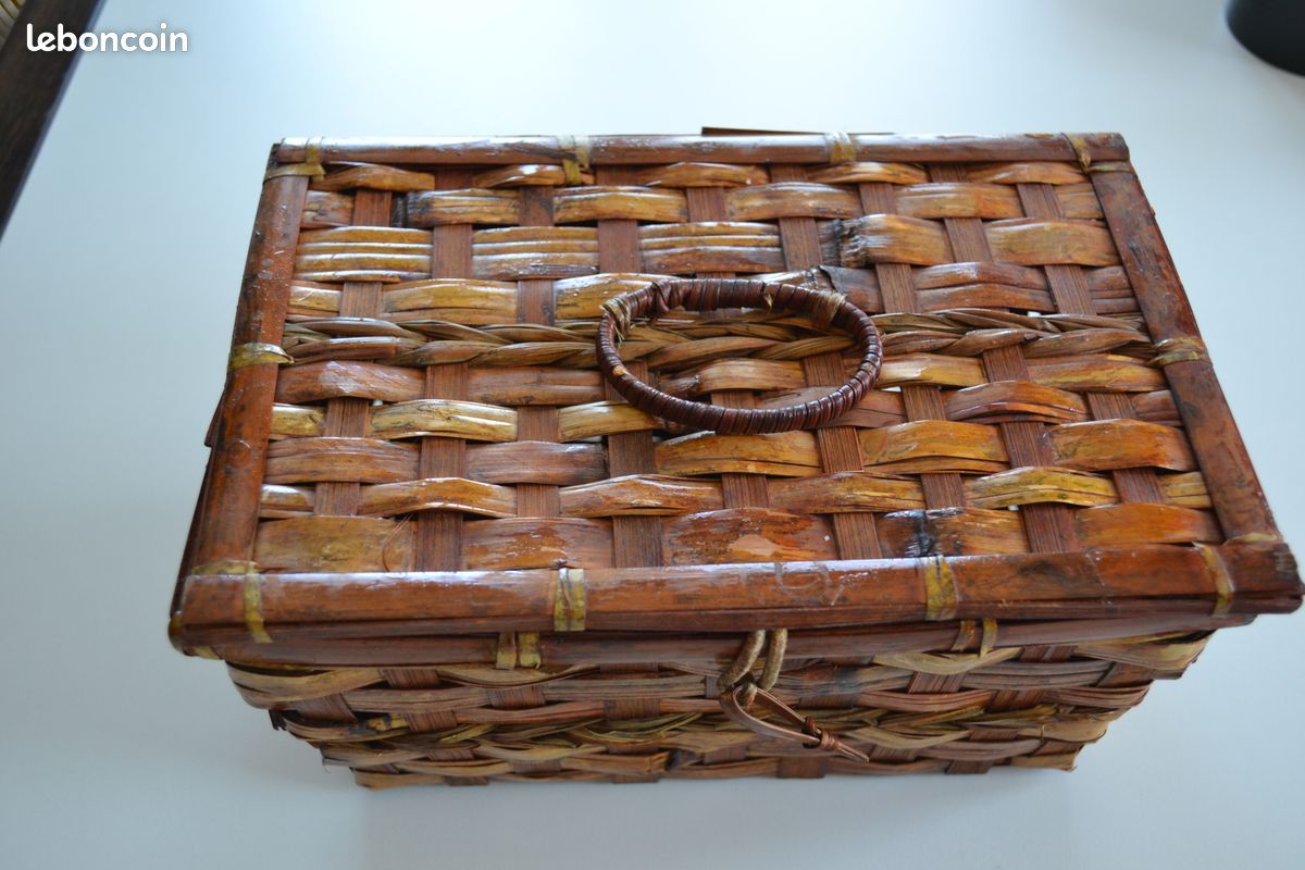 Ancienne boîte / panier tressé vintage en bois – déco (image 1)