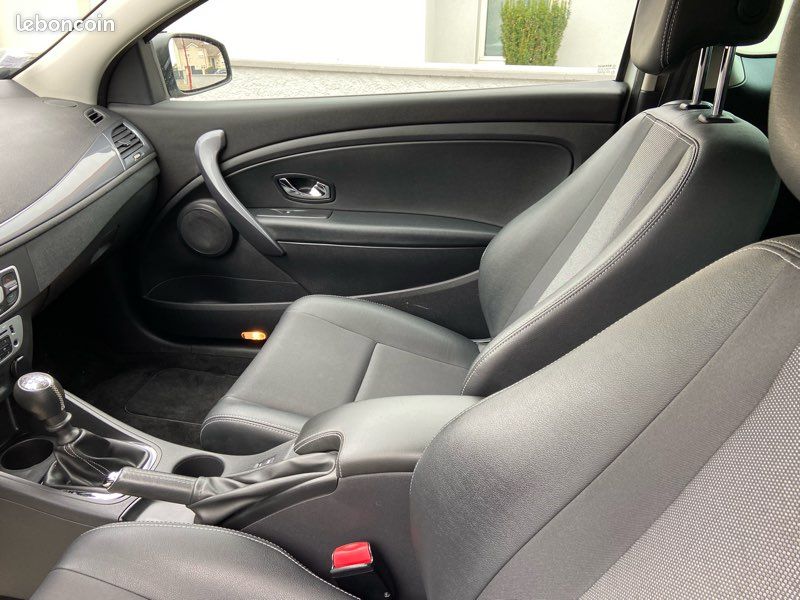 Mégane III Coupé Phase3 1.2TCe 115cv *78000km (image 2)