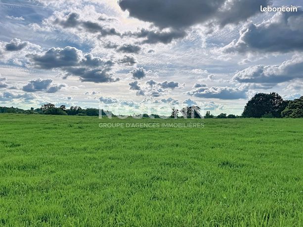 Terrain 2045 m² SADROC