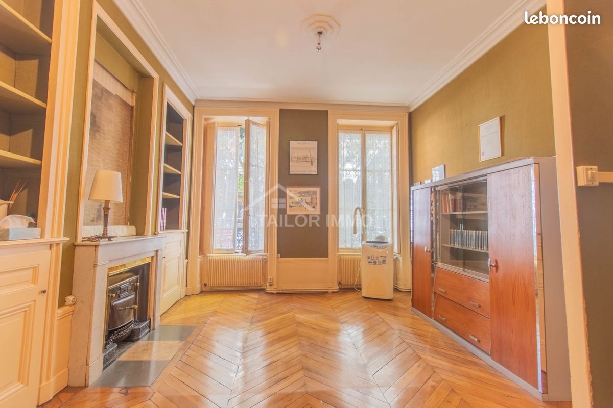 Appartement 3 pièces 70 m² · à Lyon · 70 m² · 305 000 €