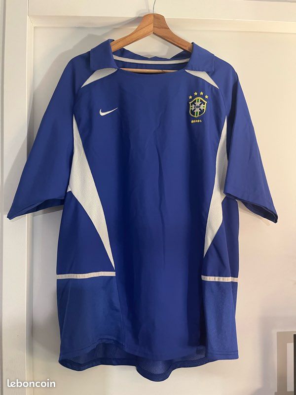 Maillot de foot porté joueur asse saint Étienne ligue 1