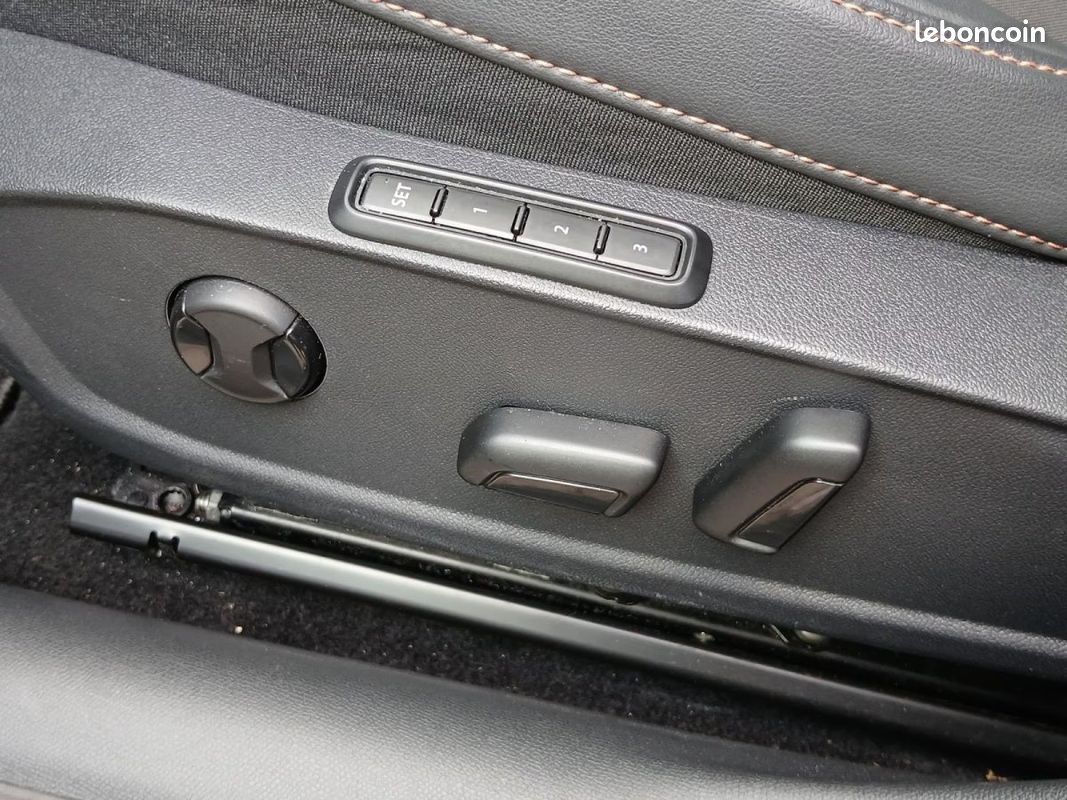 Cupra Formentor 1.4 e-HYBRID VZ 245 ch Attelage Gris Graphène Pack XL Autres modèles disponibles (image 15)