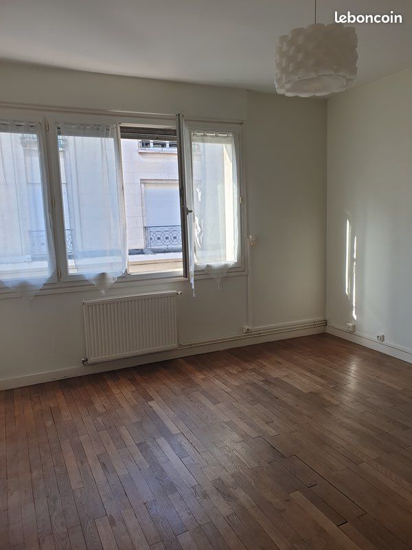 Appartement 1 pièce 42 m² · à Tours · 42 m² · 542 €