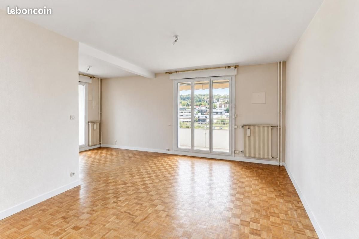 Appartement 5 pièces 102 m² · à Clermont-Ferrand · 102 m² · 215 000 €