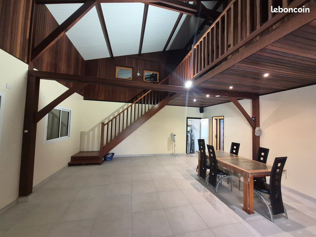 Maison 5 pièces 200 m² · à Roura · 200 m² · 320 000 €