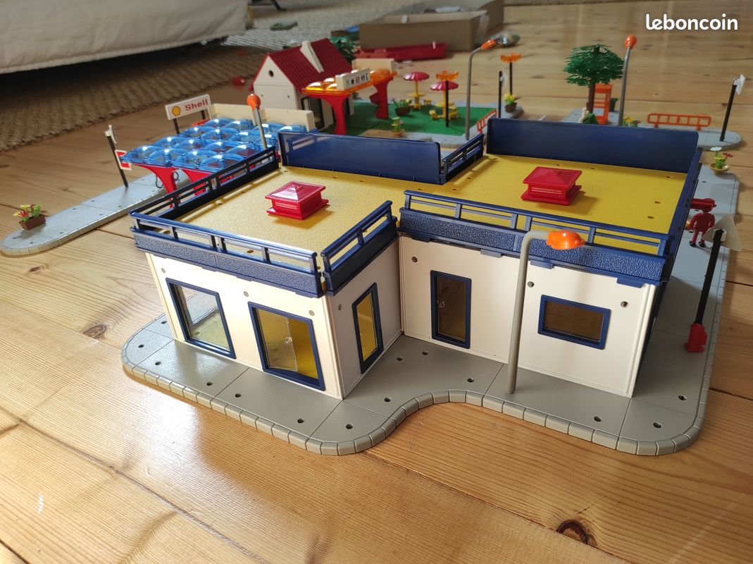 MAJOKIT MAJORETTE 770 Jouet Vintage Ville Station Servive Cafétéria