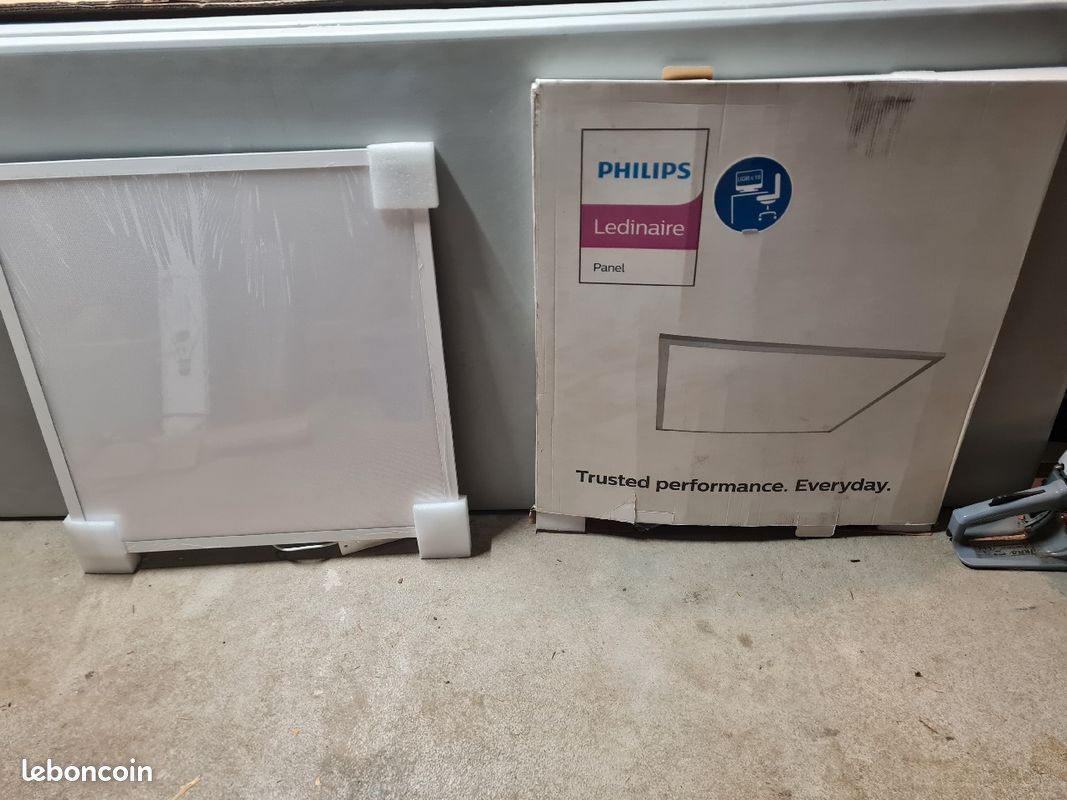 Panneau Led Philips 4000k 600x600 (image 2)