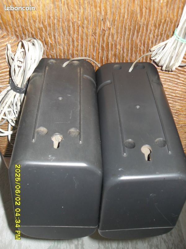 Paire d'enceintes satellites de bar/salon Philips Surround Sound (image 5)