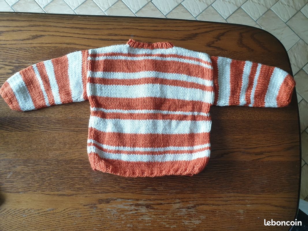 Gilet 3/4 ans fait main en laine (image 4)